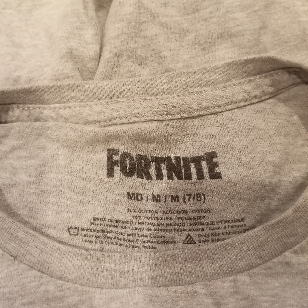 Fortnite & Captain Marvel Shirts Size M - Picture 5 of 7